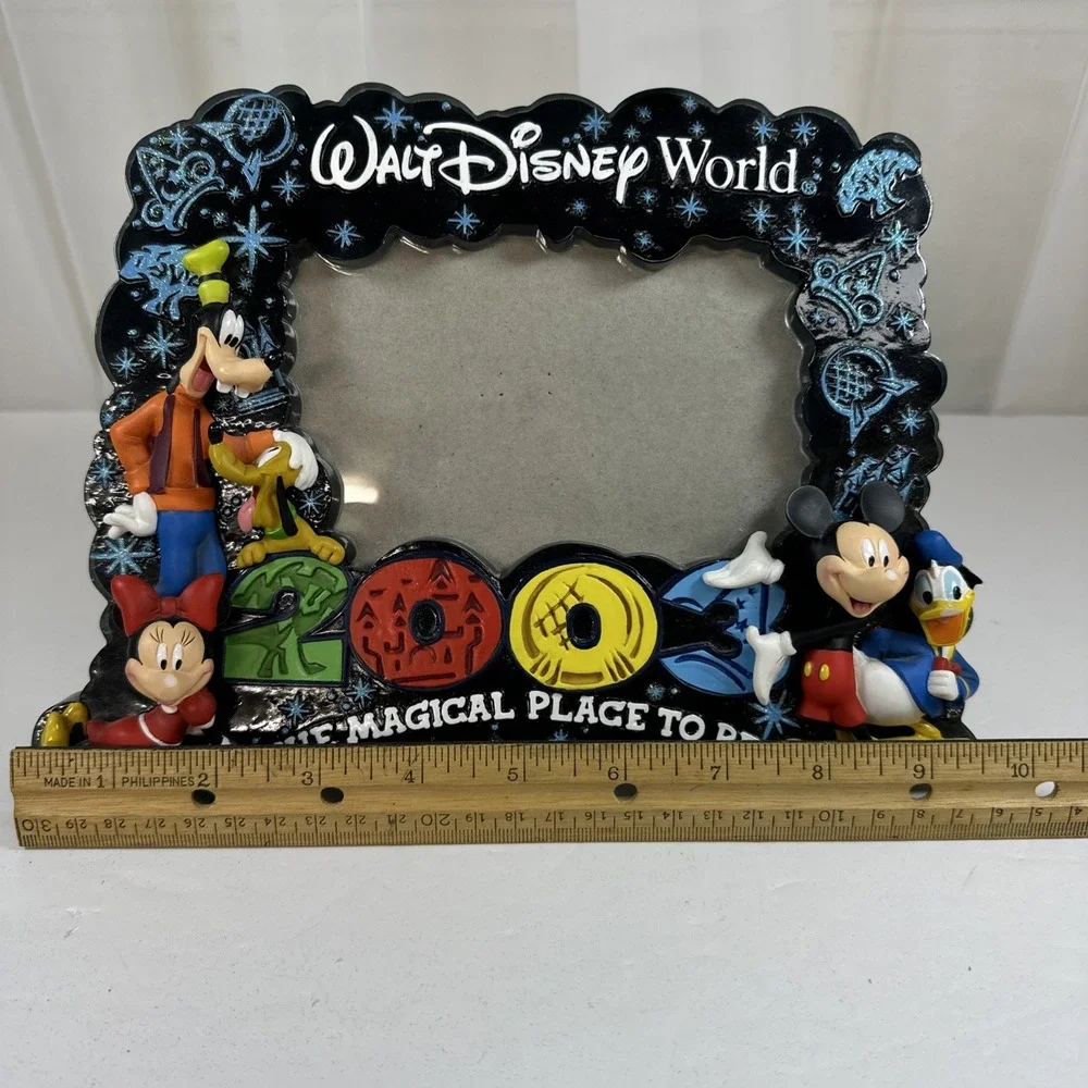 Walt Disney World 3D 2003 Magical Place to Be Picture Frame Vintage 10x7